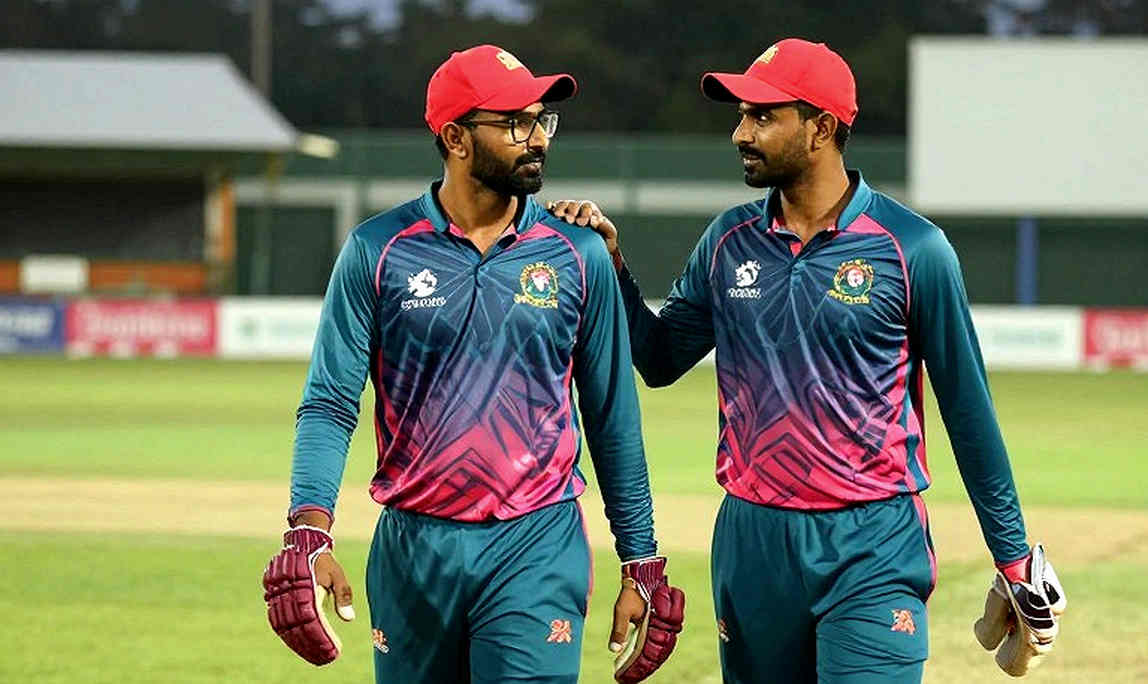 অ্যাশেজের ছায়ায় তিন ম্যাচের চুক্তি: অস্ট্রেলিয়া-দক্ষিণ আফ্রিকা টেস্ট ইতিহাসের সতেরো অধিনায়ক