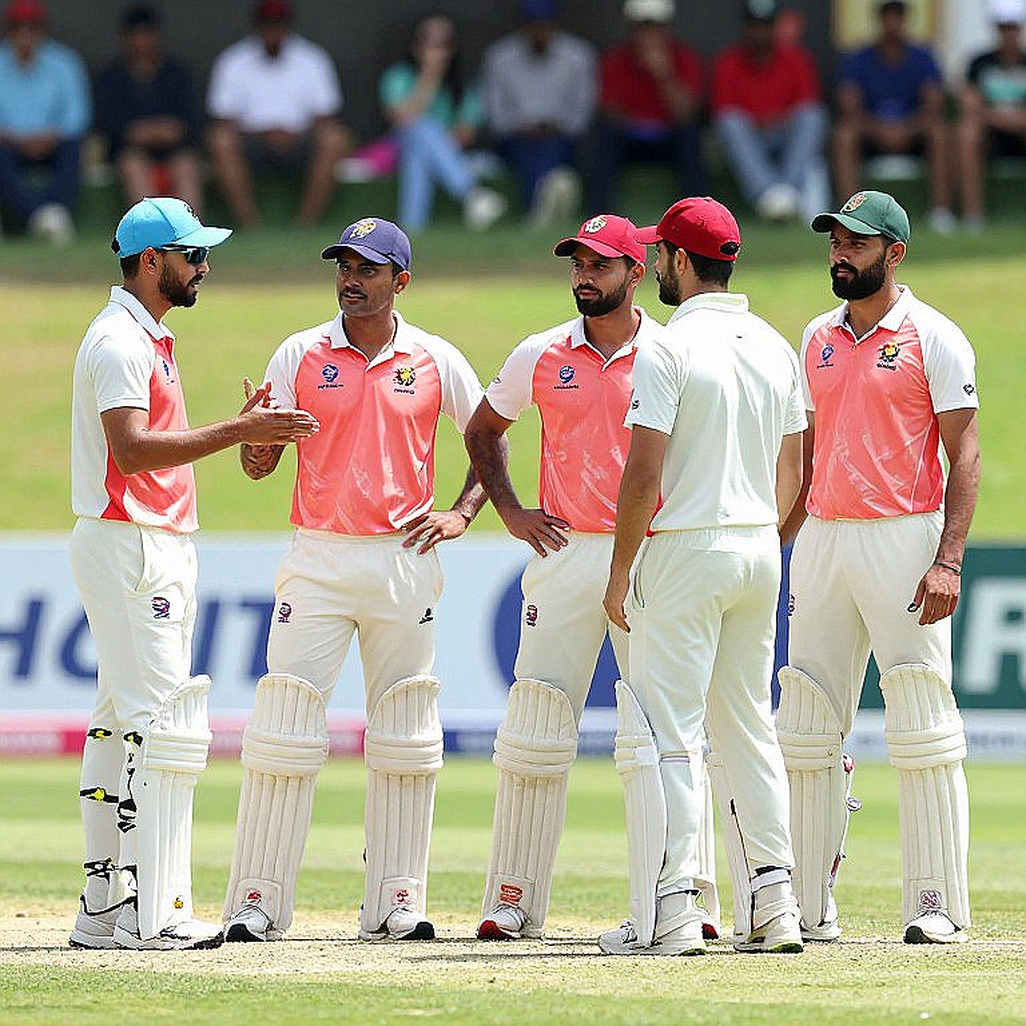 বোল্যান্ডের সেই ছয় ওভার: যখন বৃষ্টি ও বাতাস একসাথে সিদ্ধান্ত নেয়